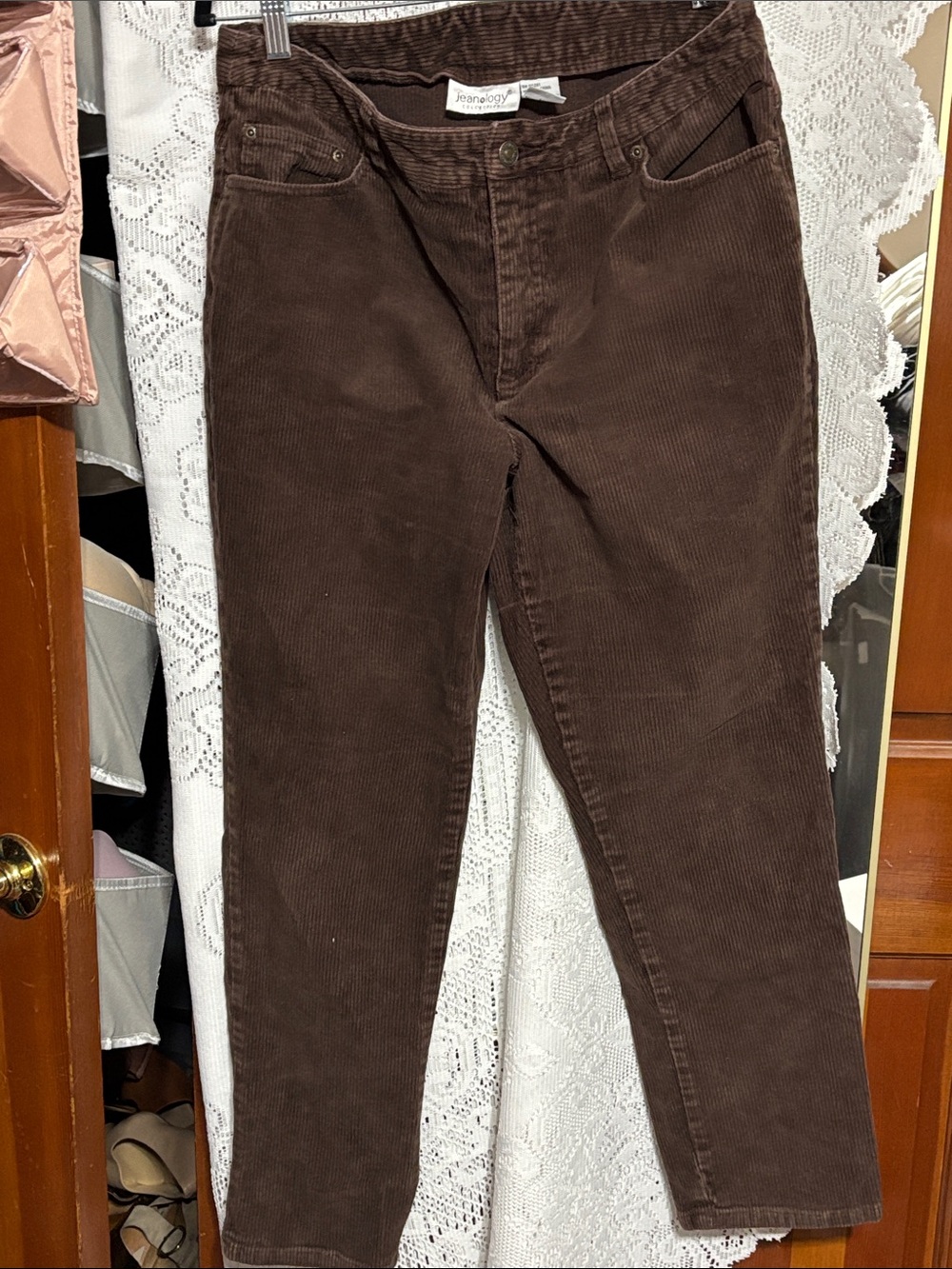 Jeanology Corduroy Straight-Leg Jeans - Brown Sizw 14P